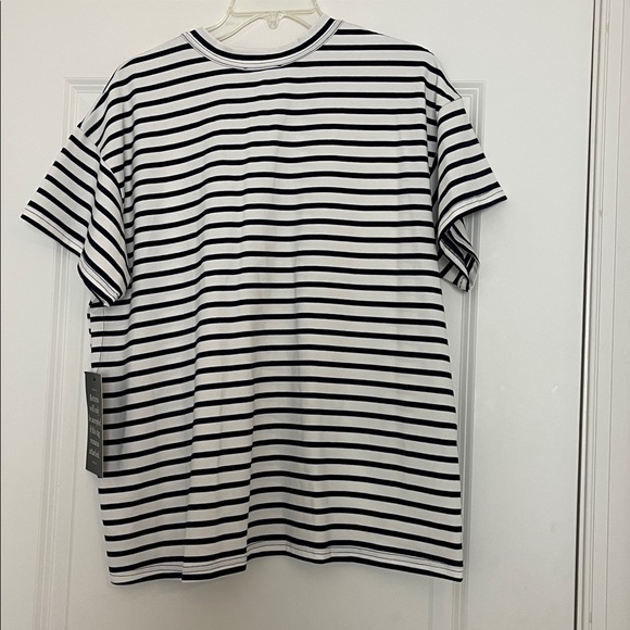 Tuckernuck Navy Blue Striped Presley Boyfriend Tee Large Preppy Minimalist New - Picture 11 of 11